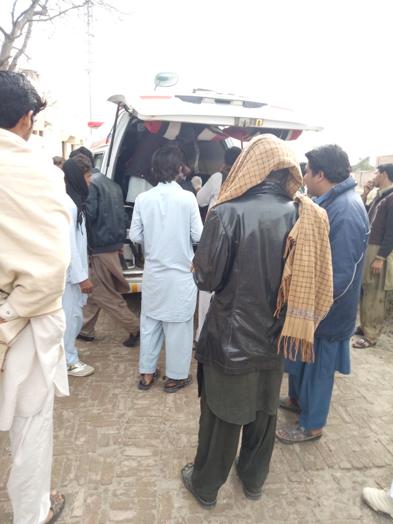 MIANWALI, ABDUL QAYYUM NIAZI, LIVE, REPORTING, SCHOOL, VAN, GOT, ACCIDENT, 6, STUDENTS, INJURED