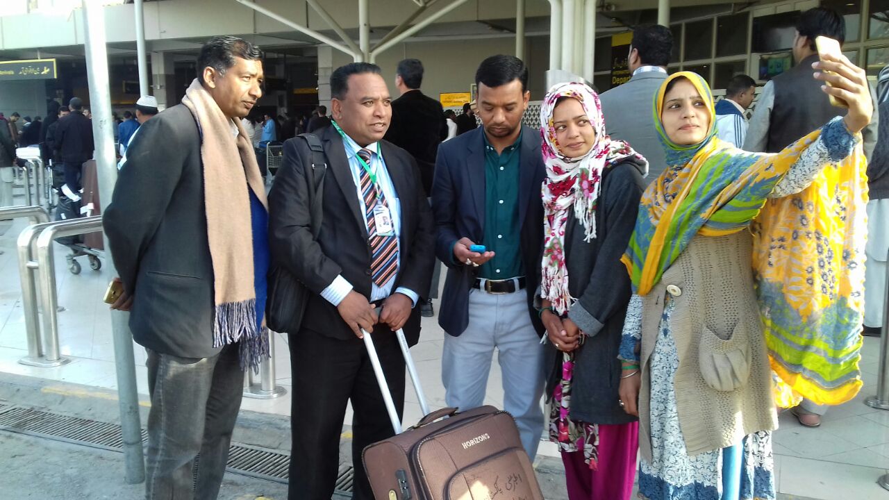 REKNOWNED, SOCIAL, PERSONALITY, ATHAR ALI, WENT,FOR, UMRAH, ITS, JUST, LIKE, HAJJ, MANADATORY, FOR, EVERY, PERSON, WHO, HAVE, ARRANGEMENTS, FOR, THIS