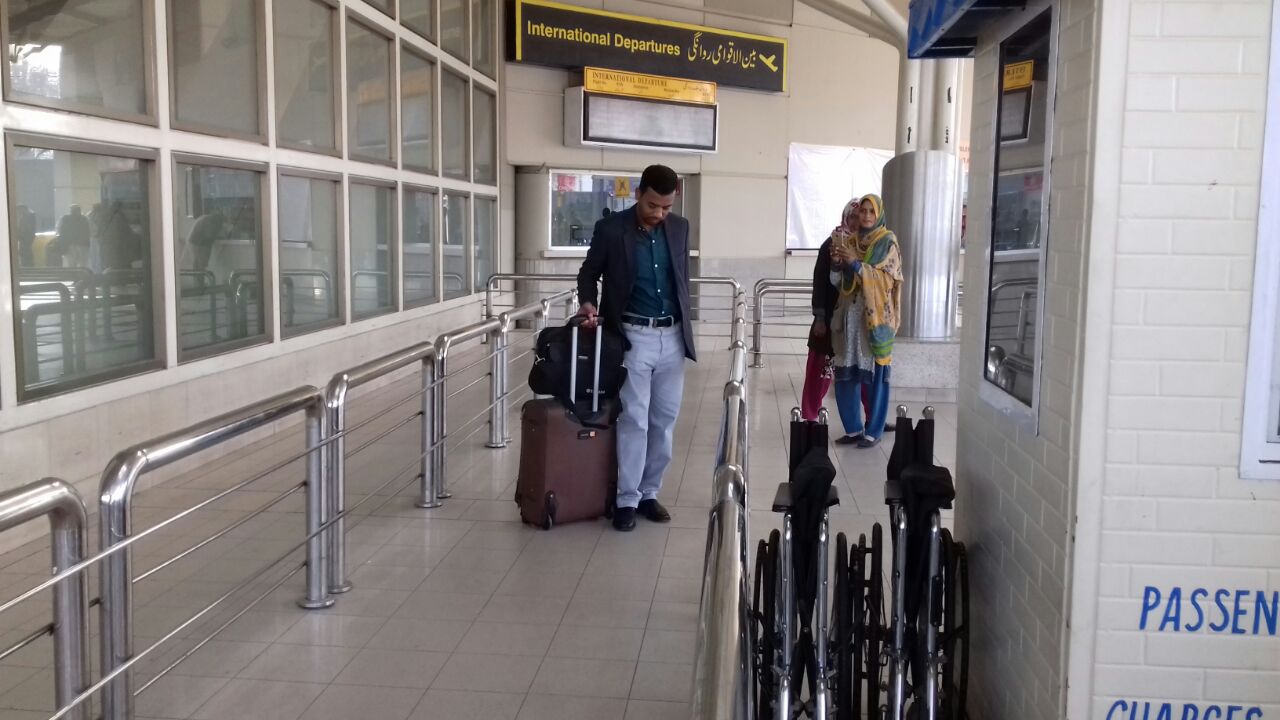 REKNOWNED, SOCIAL, PERSONALITY, ATHAR ALI, WENT,FOR, UMRAH, ITS, JUST, LIKE, HAJJ, MANADATORY, FOR, EVERY, PERSON, WHO, HAVE, ARRANGEMENTS, FOR, THIS