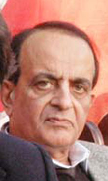 FATHER, OF, PTI, LEADER, SARDAR, AZHAR TARIQ, DIED, TODAY, IMRAN KHAN, AND, OTHERS, EXPRESSED, THEIR, HEARTY, CONDOLENCE, ON, DEATH, OF, HIS, FATHER