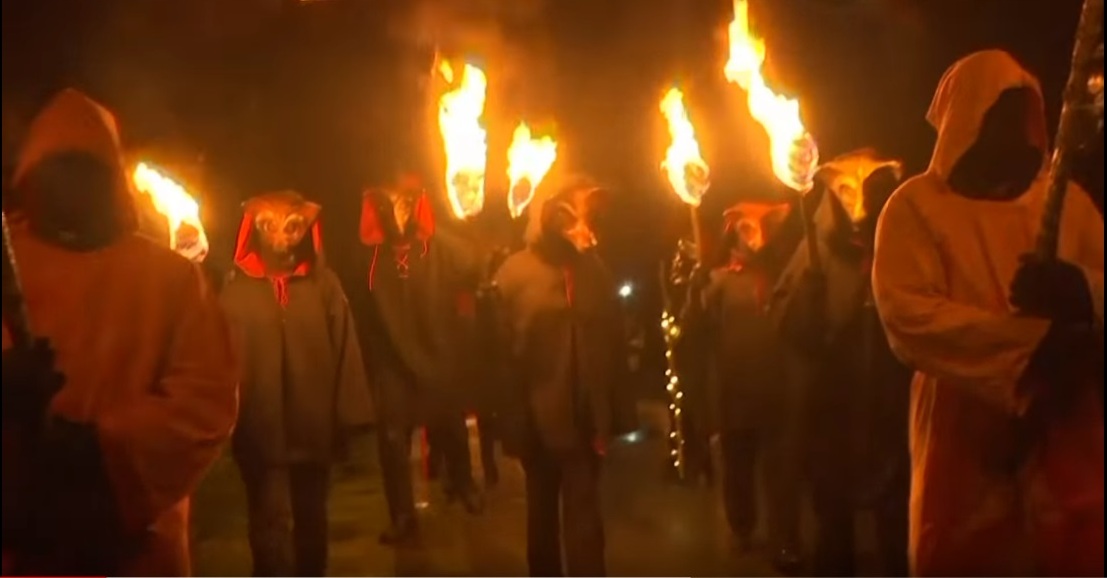 The dangerous meltdown of fire burned in UK