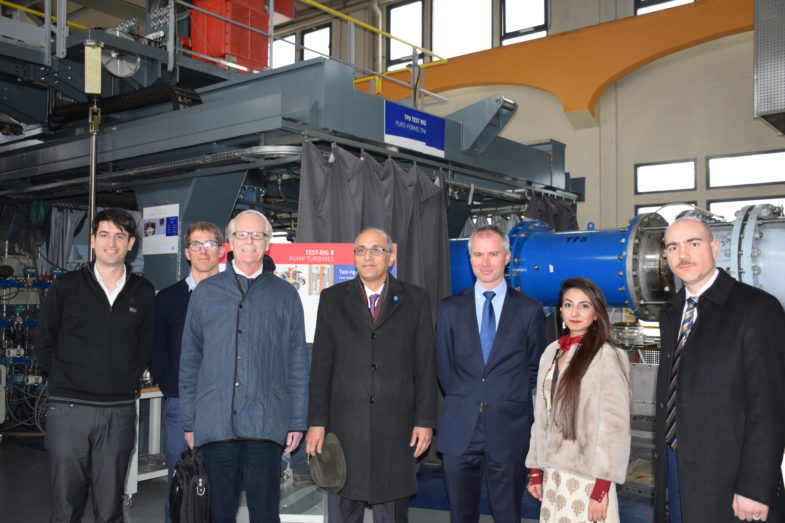 دریافت کیلئے منتظر – ابھرتا ہوا خوبصورت پاکستان