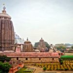 Woman demanding of a divorce due to the noise of the temple