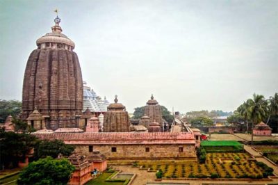 Woman demanding of a divorce due to the noise of the temple