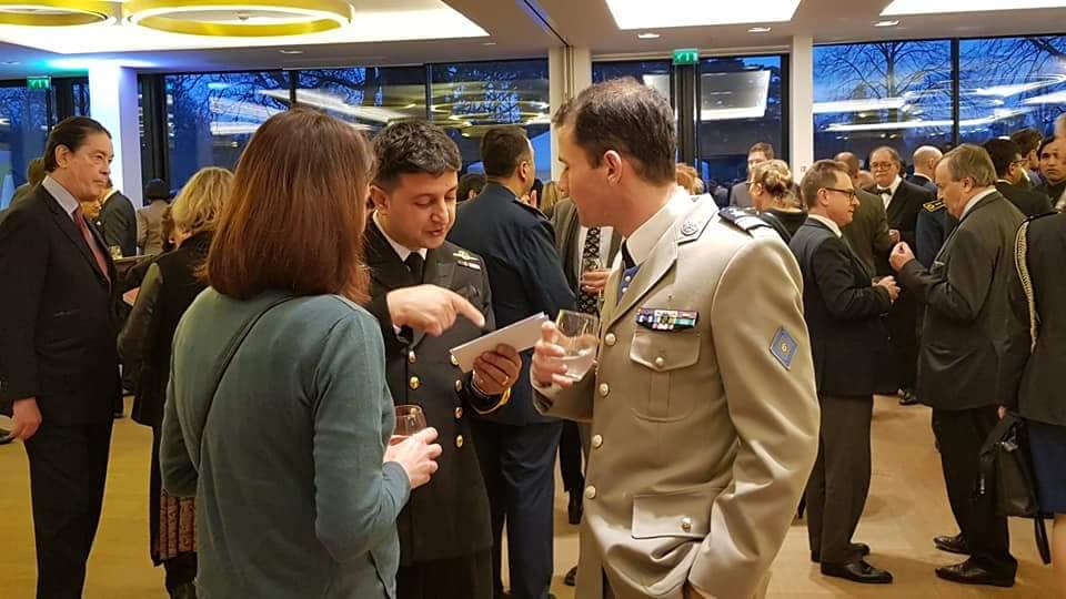 PAKISTAN DAY, AT, PARIS, PAKISTANI, AMBASSADOR, MOEEN U HAQ, ARRANGED, DINNER, IN, HOTEL