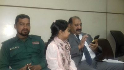 RE-KNOWN, PERSON, AND, SOCIAL, WORKER, DR. ATHAR, ALI, RETURNED, AFTER, PERFORMING, UMRAH, ON, AIRPORT, FRIENDS, AND, FATHER, DR. MUBARAK, ALI, RECEIVED, HIM