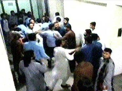 Quarrel in guards and timberiness, patient brother died in services hospital Lahore