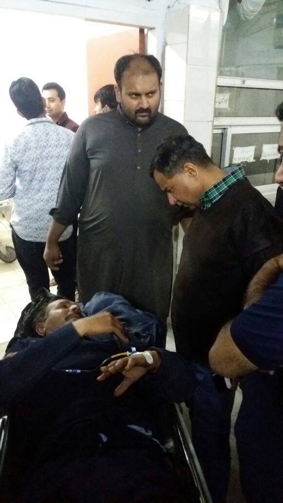 FIRING, INCIDENT, DURING, MARRIAGE, PARTY, POLICE, OFFICIAL, INJURED,