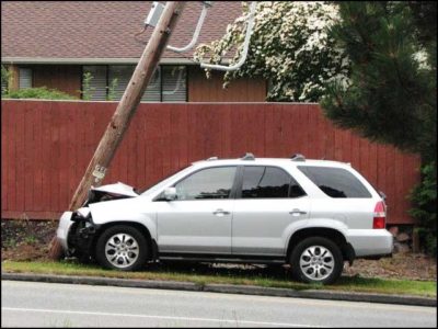 Mother mocked the car with poles to assure of God to childrens