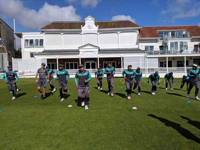 Coaches' attention focuses on stabilizing the middle order