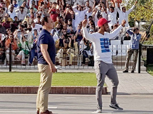 Najam Sethi dismissed Indian objection on the incident of Hassan Ali Wagah Border