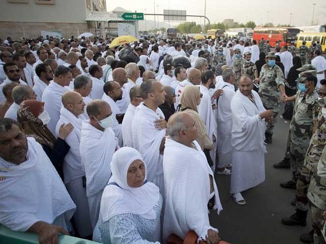 Thousands of pilgrims waiting for official quota wait for second quarter