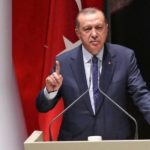 Who gives arms to the Kurds?