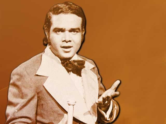 The magic of the illiterate singer Ahmed Rushdi sound remains even after 35 years