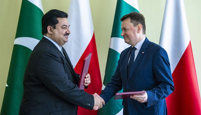 پاکستان اور پولینڈ کے درمیان دفاعی معاہدے پر دستخط