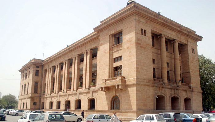Sindh High Court recommends making a benchmark against the rise in school fees