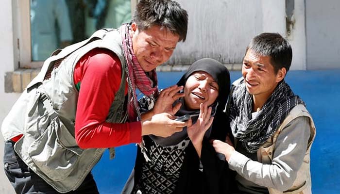 Kabul, suicide attack on the polling center, 57 killed