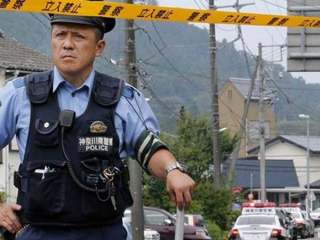 Father arrested who son prison in the cage up to twenty years