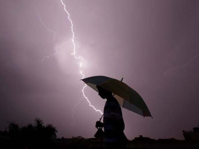 Lightning was struck by more than 36 thousands times in 13 hours in India