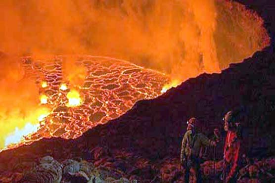 Youngs to make selfies in front of boasting lave, images viral