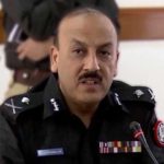 There are large reservoirs of weapons exist in Karachi, IG