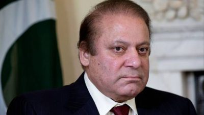 Nawaz Sharif wants to cross the boat on the boat
