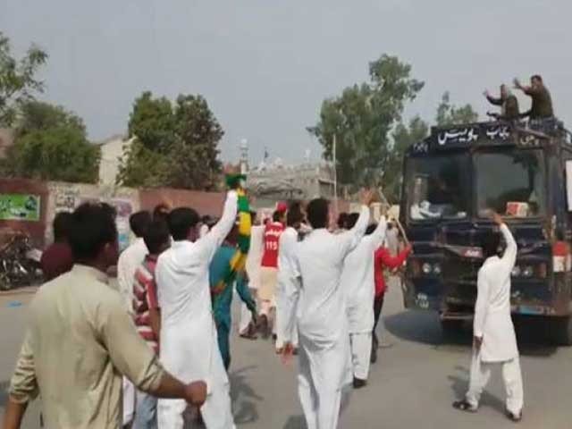 Full strike against the non-arrest of murdered and rape accused in Jaranwala