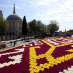 Read the world's largest carpets in Istanbul