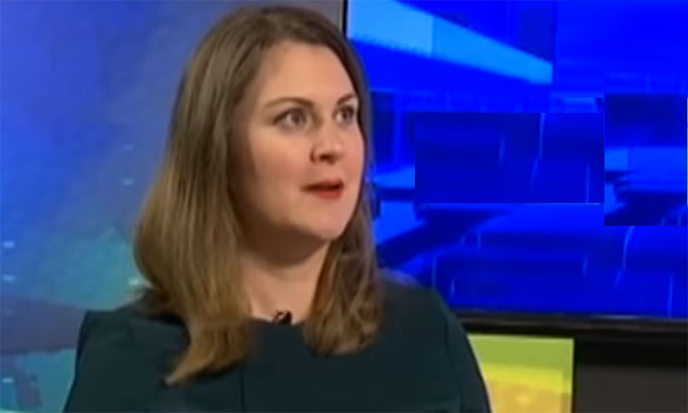 The Pakistani woman speaks of the American woman's appointment in Pakistan