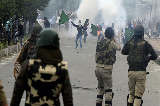 The Indian Army continues to brutalism in Kashmir, full strike today on the martyrdom of 20 youths