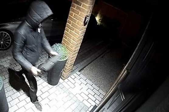 Filmi style theft in UK