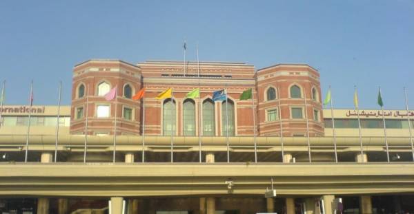 Lahore airport, Shaheen Airlines employee shifted the passport on long term envy