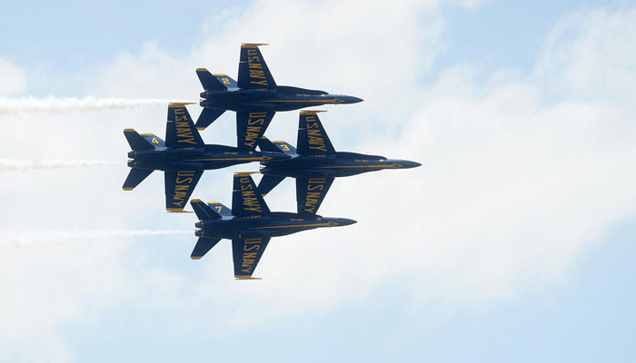 American Naval Academy Air Show, Stunning Stunts of Expert Pilates