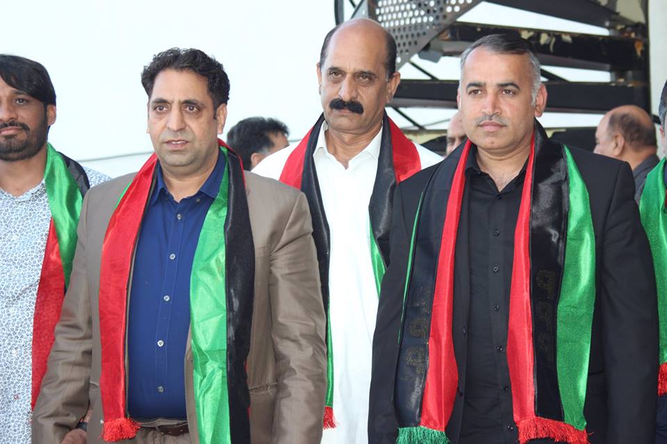 Haji, muzzamal, hussain, organized, an , dinner, in, honor, of  chaudhry, muhammad, razzaq, dhal, newly, elected, PRESIDENT, PPP, FRANCE