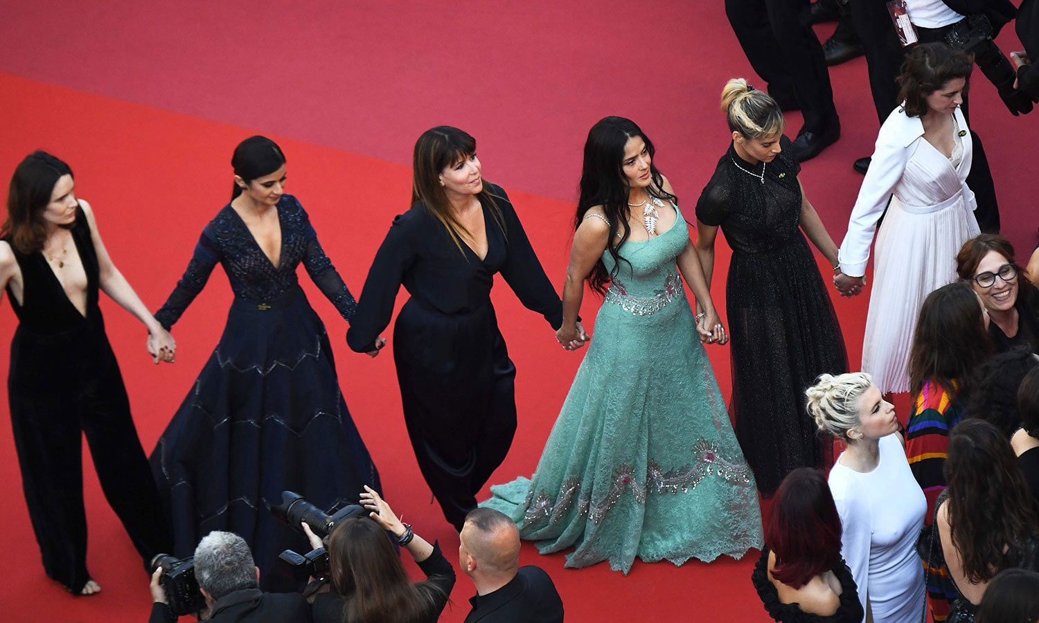 Unique protest of actors and female film producers in Cannes