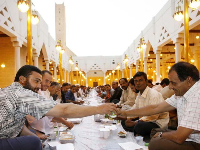 Where is the longest and shortest fast?