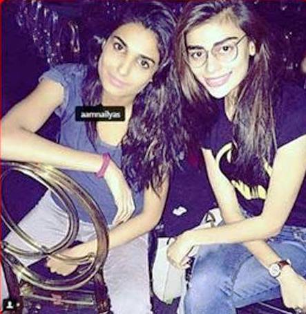 Pakistani models Amna Ilyas and Sadaf Kanwal interrupted each other