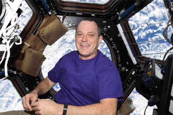 Selfie insanity reached space