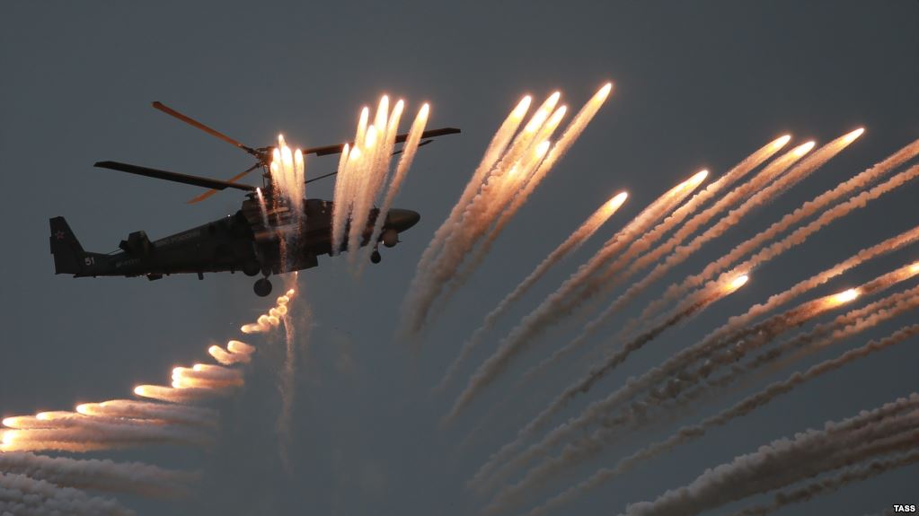 Russian helicopter crashes, pilots kill