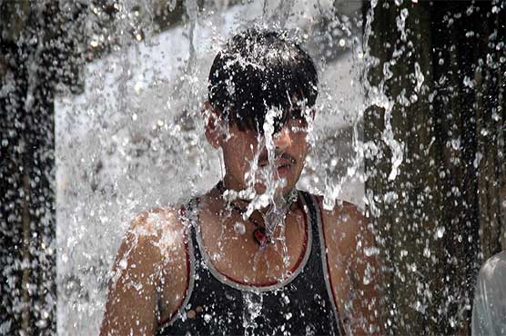 The weather will remain hot in Karachi even today, tomorrow will turn to Heatwave City