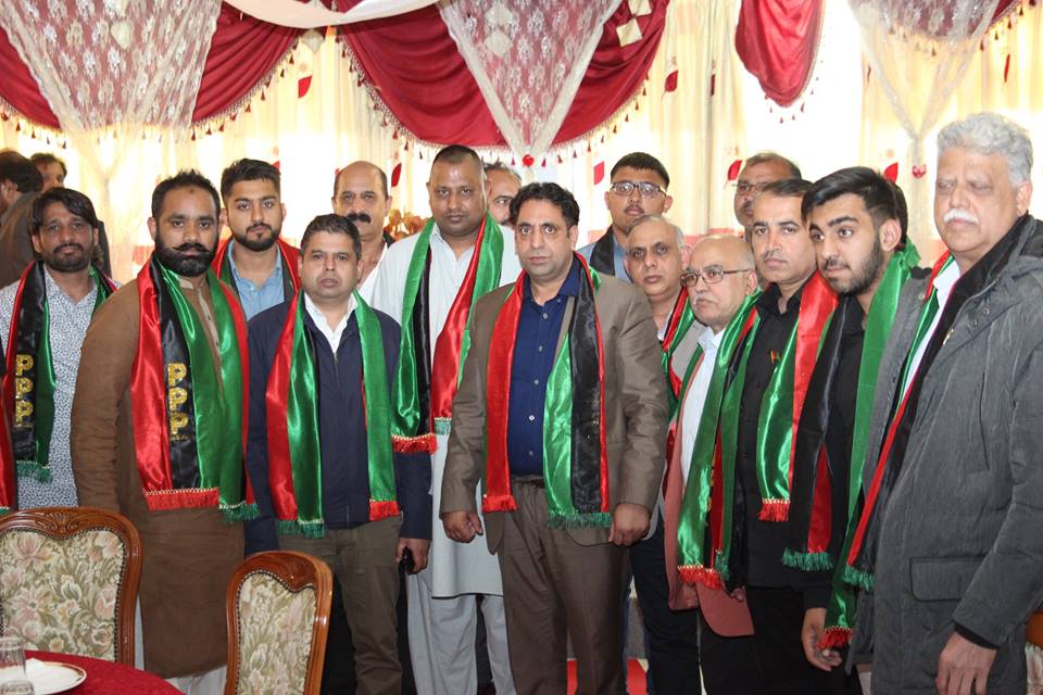 Haji, muzzamal, hussain, organized, an , dinner, in, honor, of  chaudhry, muhammad, razzaq, dhal, newly, elected, PRESIDENT, PPP, FRANCE