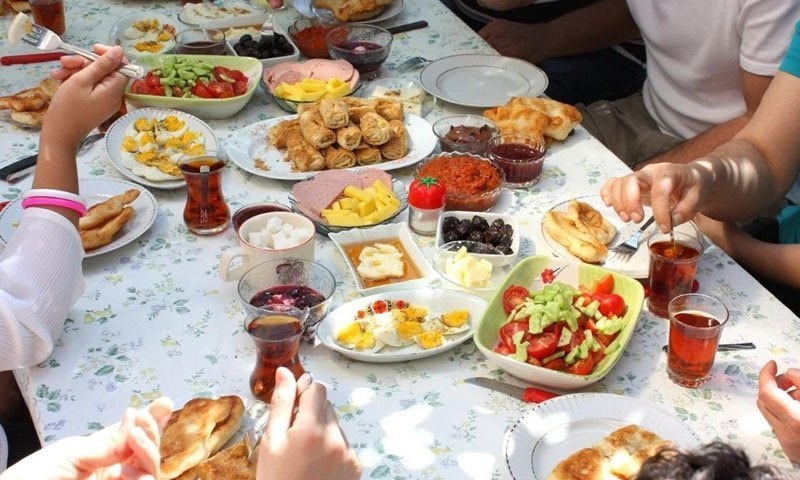 What kind of food, vegetables and fruits should be use in Ramadan?