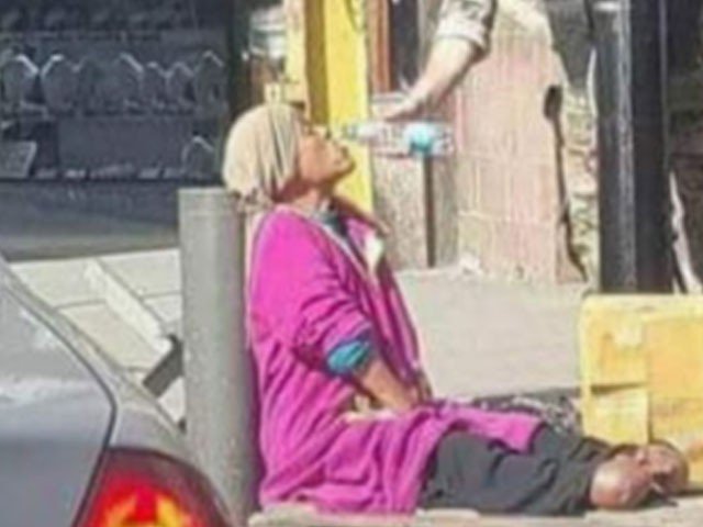 Lebanese 52-year-old Lebanese brethren