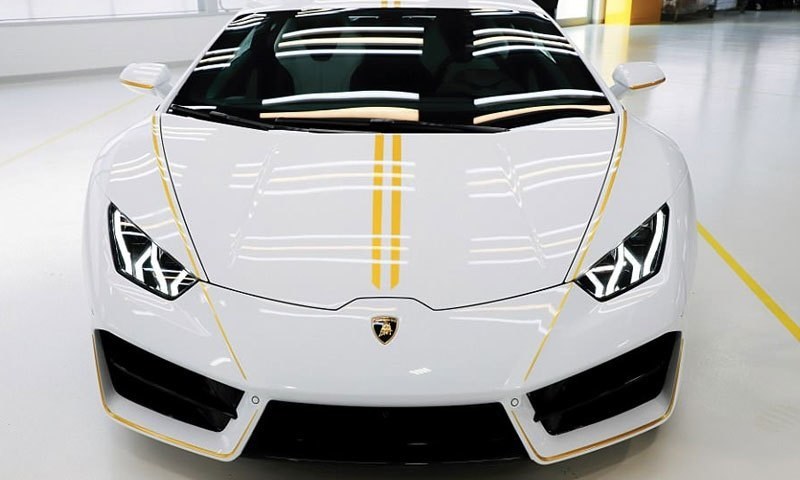 Sell ​​sales record worth gift to Pope Francis