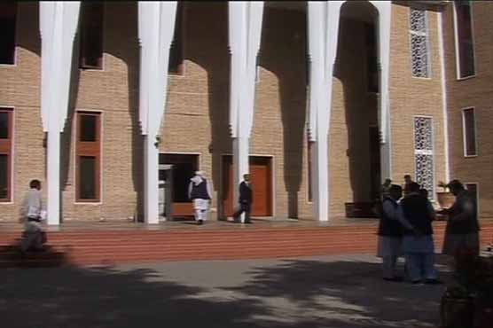 Young doctors will not be scared, get rid of politics: Chief Justice Pakistan