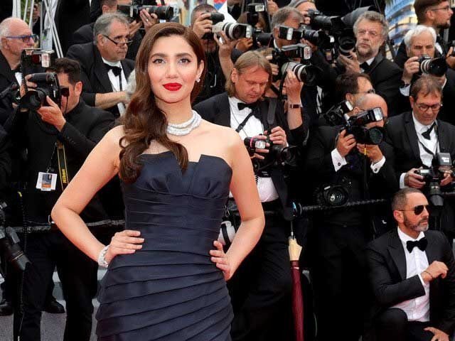 Mahira khan charming style during cannes film festival