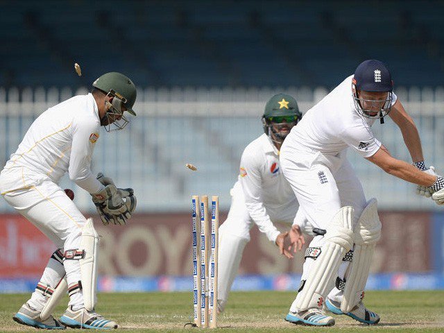 Series from England; senior batsmen have to perform well, Asif Iqbal
