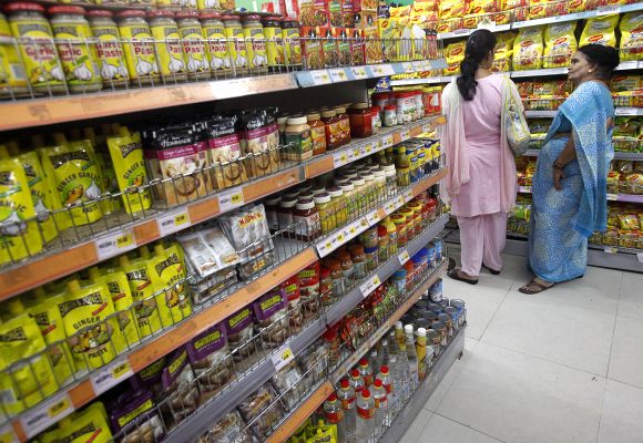 Chakwal area chinji utility store suspends the supply of Ramadan package