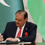 President Mamnoon Hussain signed the 25th constitutional amendment