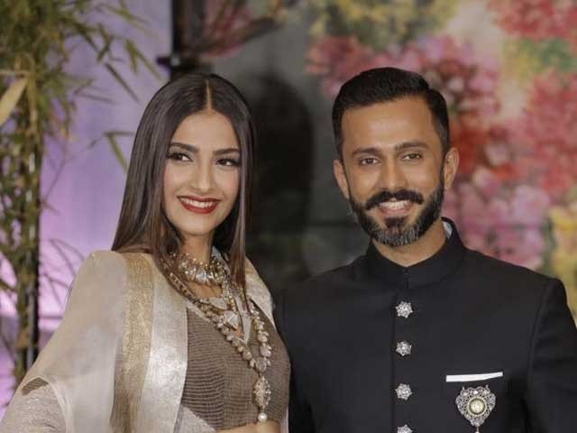 After marriage, Sonam Kapoor's husband also changed the name